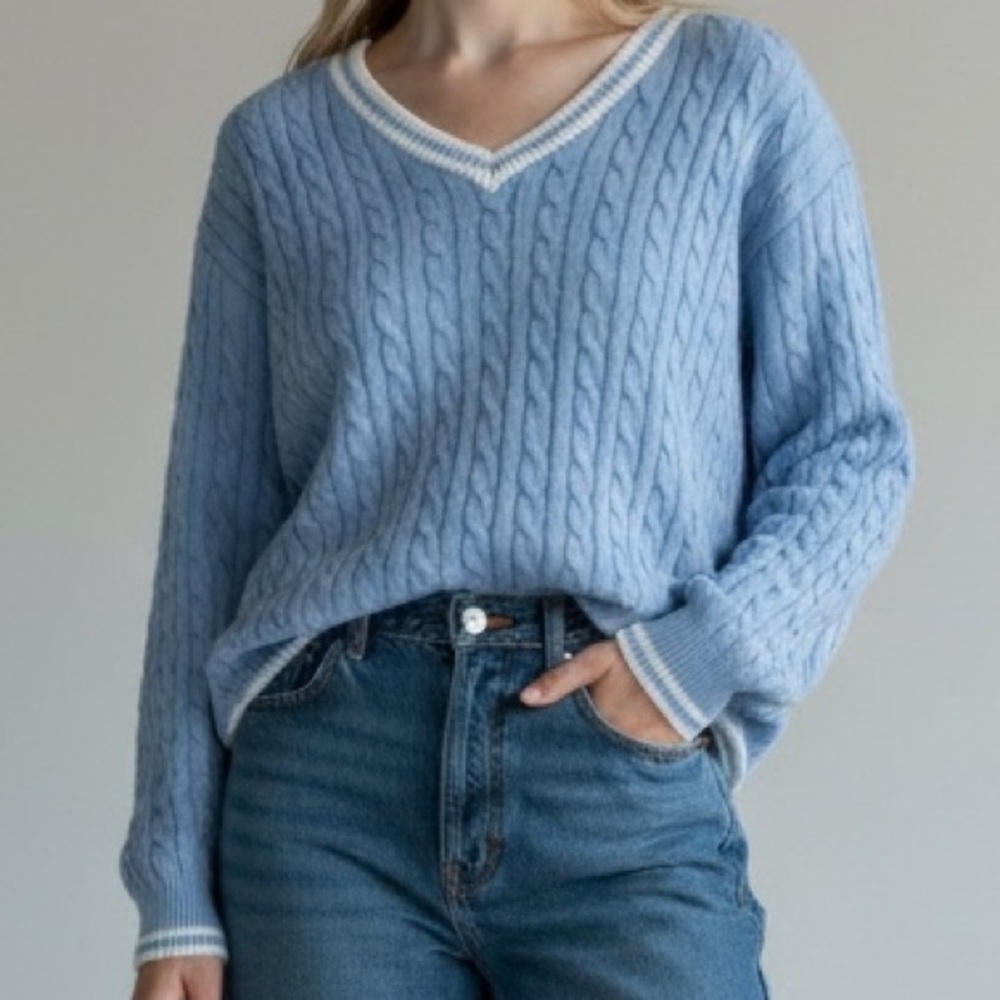 Brandy Melville J. Galt Cable Knit V-Neck Light Blue Sweater preppy old money